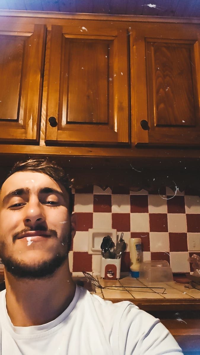 Elyesse - Rencontre gay à Prez-vers-Noréaz Profil de Elyesse, 25 ans, Rencontre gay à Prez-vers-Noréaz (Fribourg)