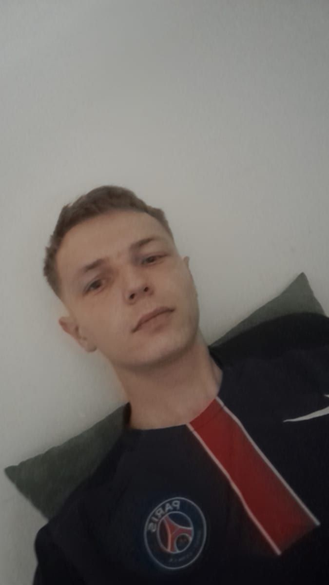 Nico - Rencontre gay à Cottens FR Profil de Nico, 29 ans, Rencontre gay à Cottens FR (Fribourg)