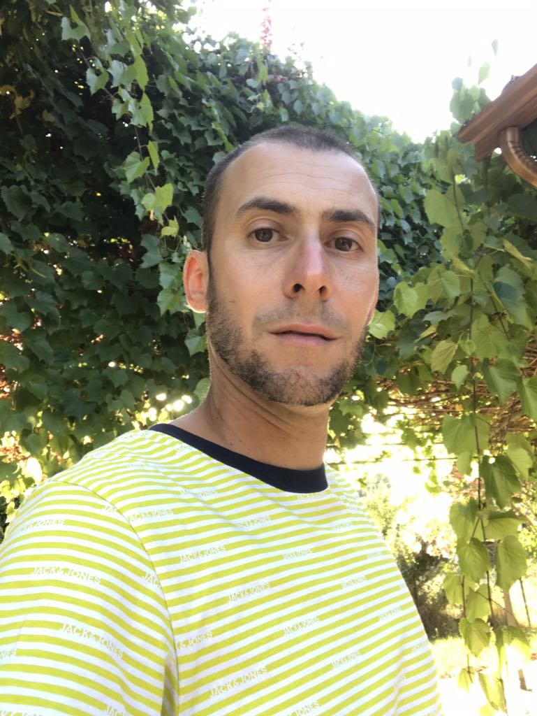 Profil de Pierre-hadrien, 28 ans, Rencontre gay à Grandvillard (Fribourg)