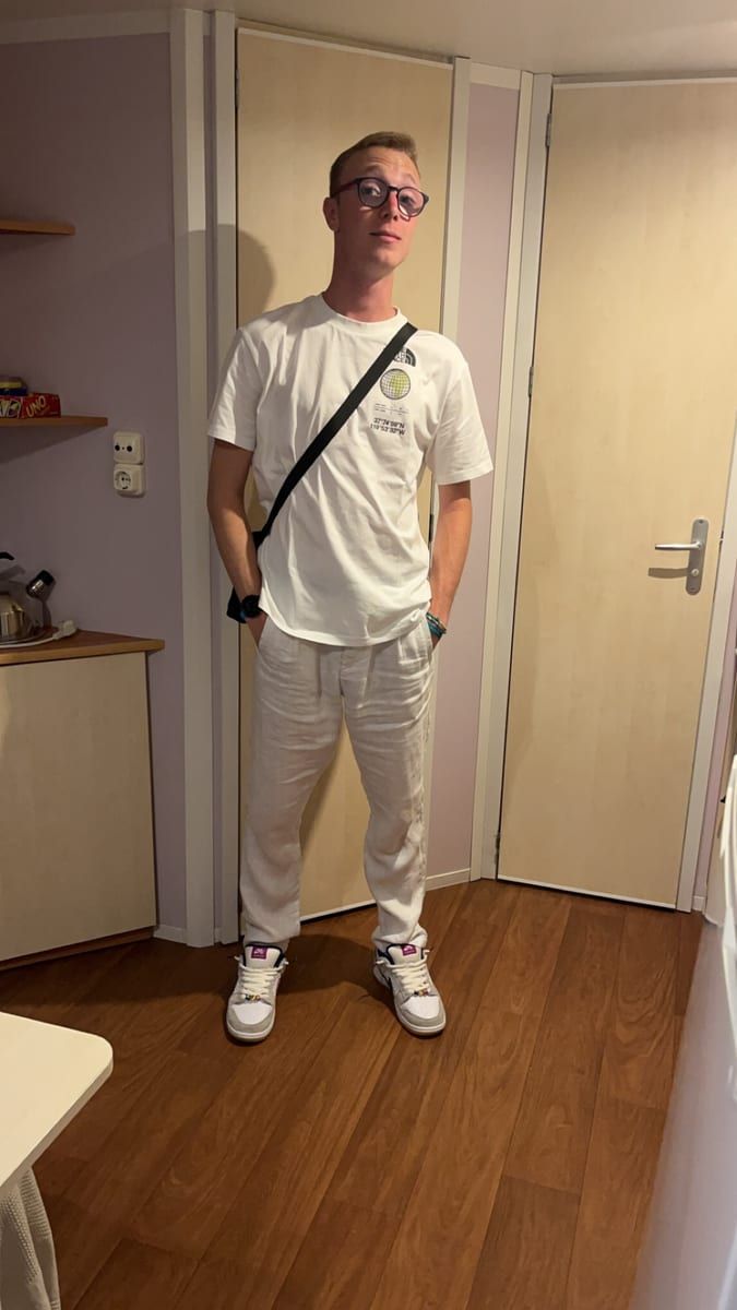 Madji - Rencontre gay à Le Châtelard-près-Romont Profil de Madji, 23 ans, Rencontre gay à Le Châtelard-près-Romont (Fribourg)
