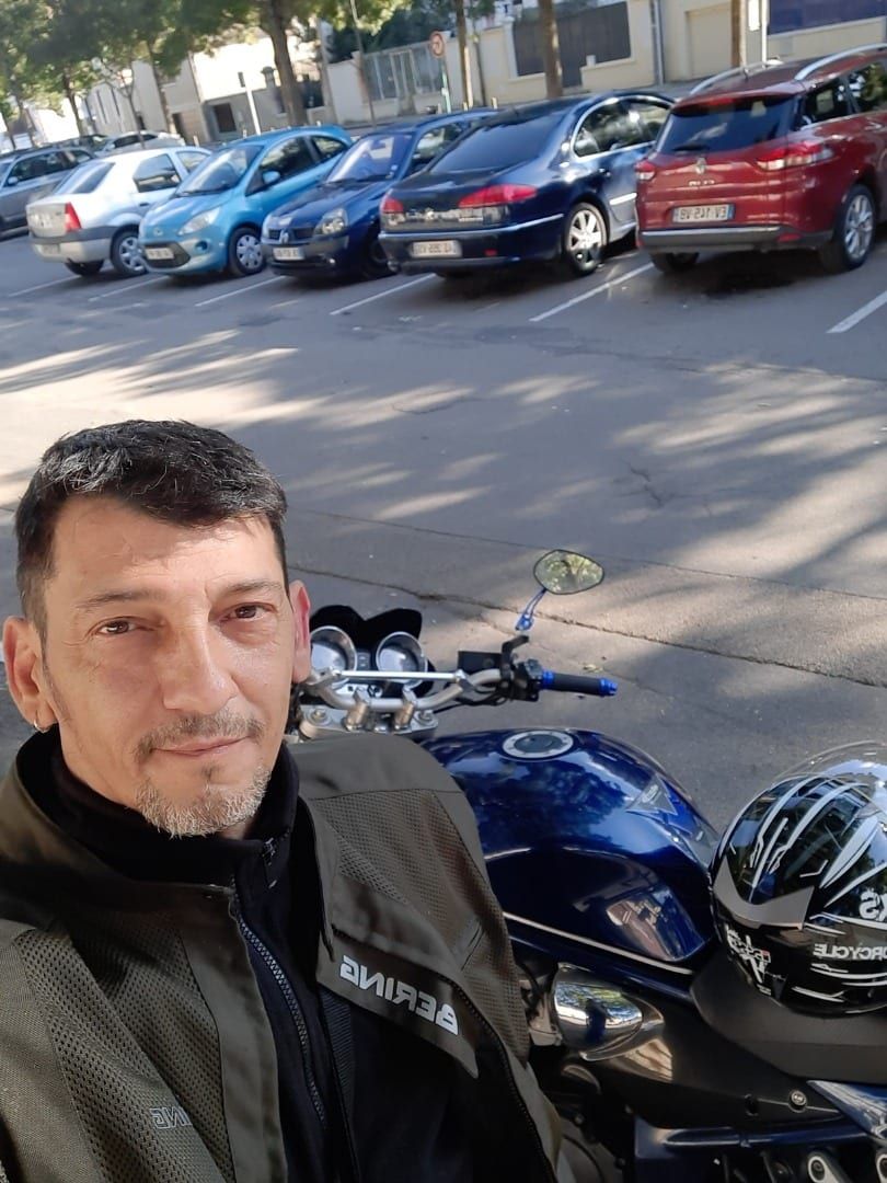 Profil de Jorma, 35 ans, Rencontre gay à Magnedens (Fribourg)