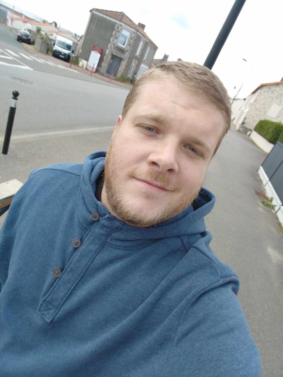 Evane - Rencontre gay à Avry-devant-Pont Profil de Evane, 33 ans, Rencontre gay à Avry-devant-Pont (Fribourg)