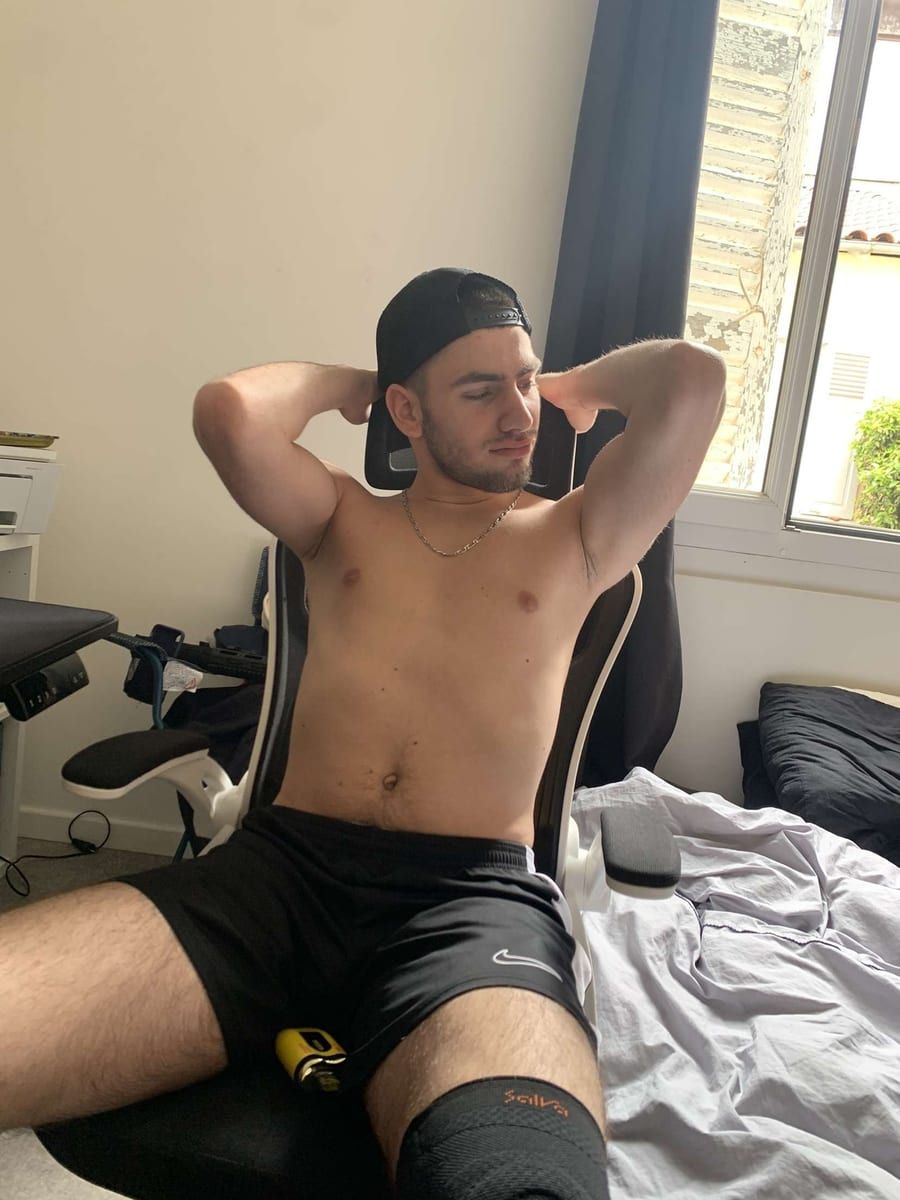 Idryss - Rencontre gay à Grattavache Profil de Idryss, 30 ans, Rencontre gay à Grattavache (Fribourg)