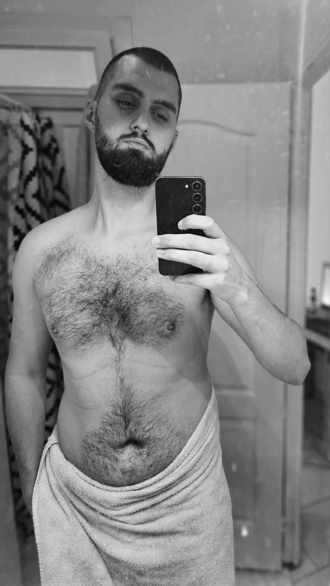 Gregg - Rencontre gay à Schmitten FR Profil de Gregg, 43 ans, Rencontre gay à Schmitten FR (Fribourg)