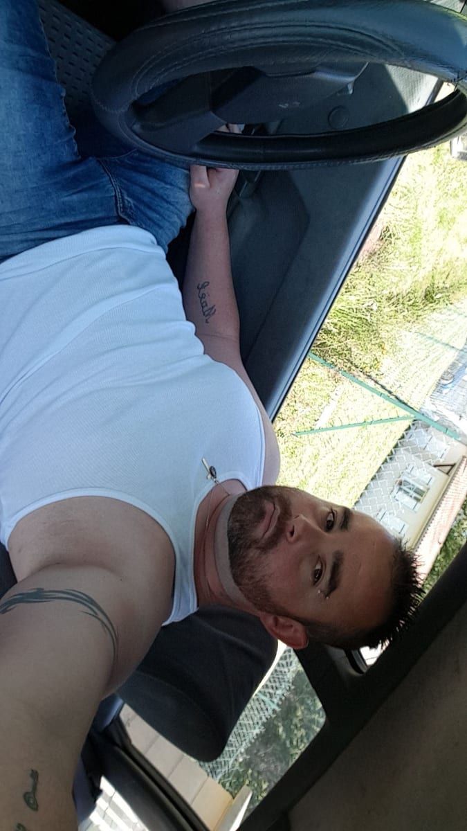 Sevag - Rencontre gay à Estavayer-le-Lac Profil de Sevag, 42 ans, Rencontre gay à Estavayer-le-Lac (Fribourg)
