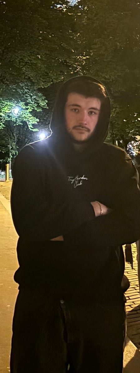 Ben - Rencontre gay à Russy Profil de Ben, 23 ans, Rencontre gay à Russy (Fribourg)