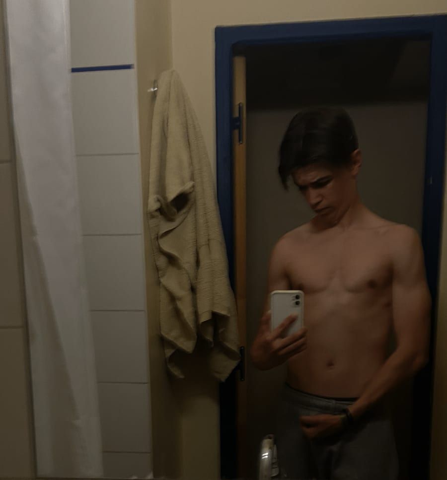 Nadyr - Rencontre gay à Fiaugères Profil de Nadyr, 24 ans, Rencontre gay à Fiaugères (Fribourg)