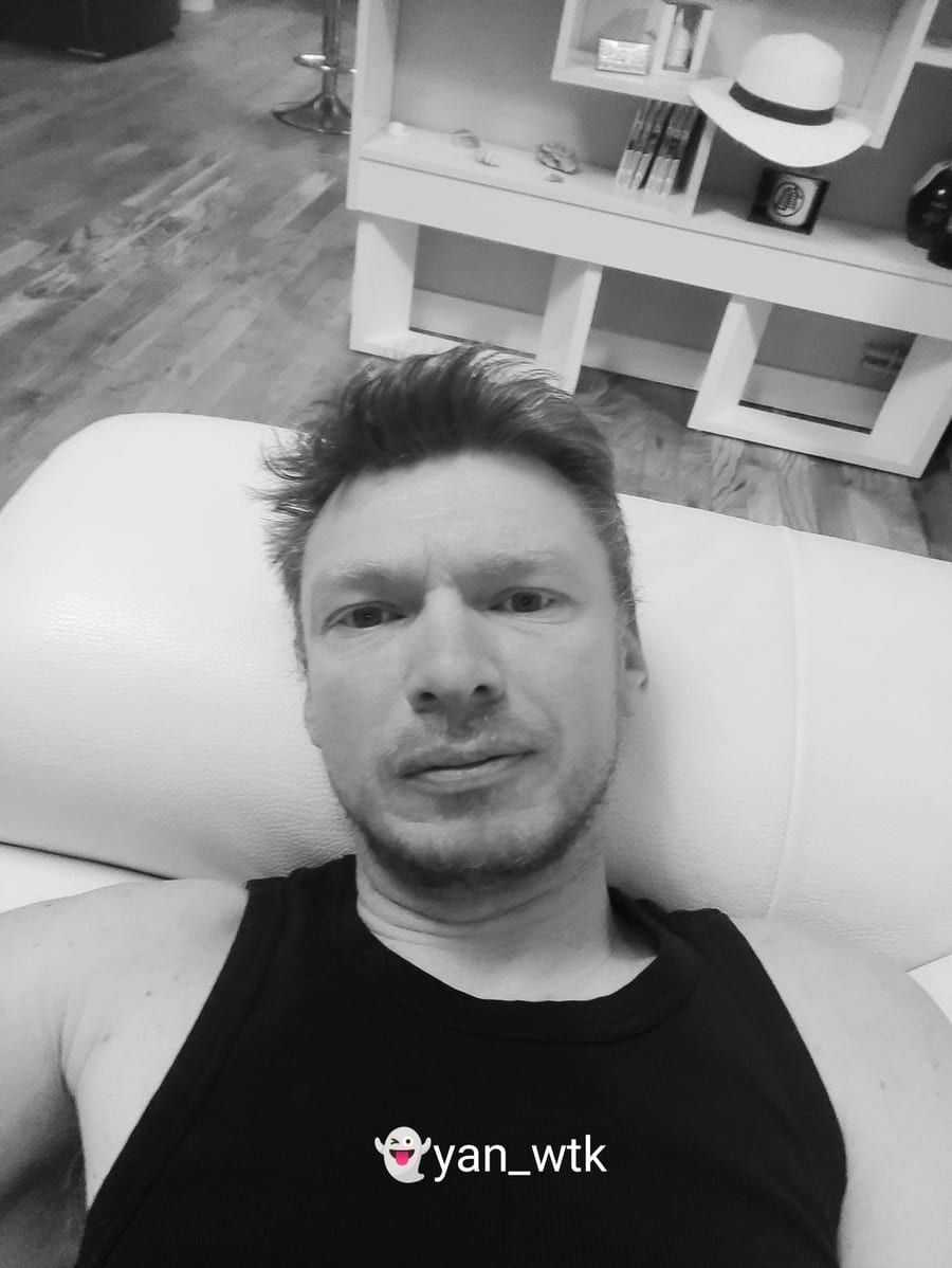 Lova - Rencontre gay à Dompierre FR Profil de Lova, 30 ans, Rencontre gay à Dompierre FR (Fribourg)