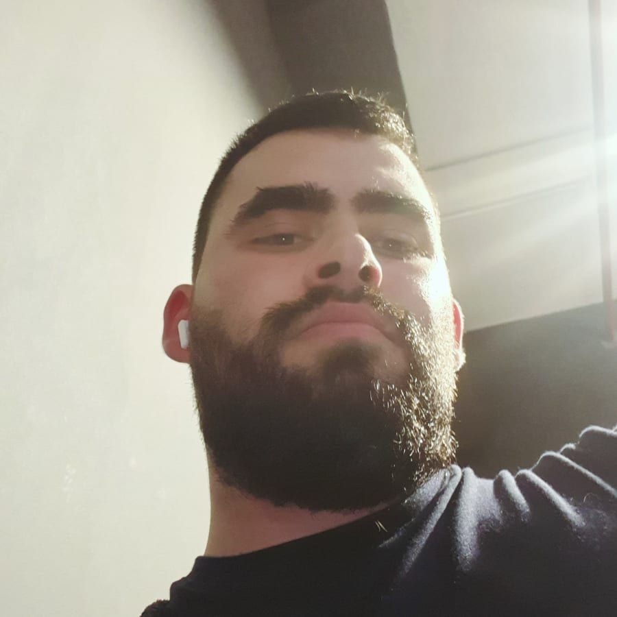 Louann - Rencontre gay à Grattavache Profil de Louann, 22 ans, Rencontre gay à Grattavache (Fribourg)