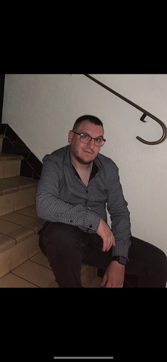 Jarold - Rencontre gay à Bösingen Profil de Jarold, 37 ans, Rencontre gay à Bösingen (Fribourg)