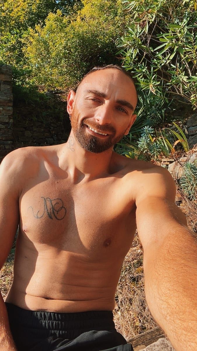 Eyoub - Rencontre gay à Semsales Profil de Eyoub, 44 ans, Rencontre gay à Semsales (Fribourg)