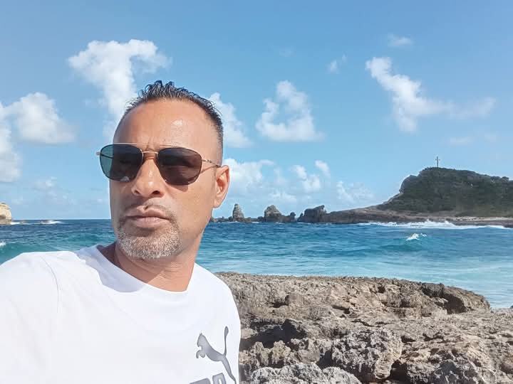 Profil de Henoc, 24 ans, Rencontre gay à Estévenens (Fribourg)