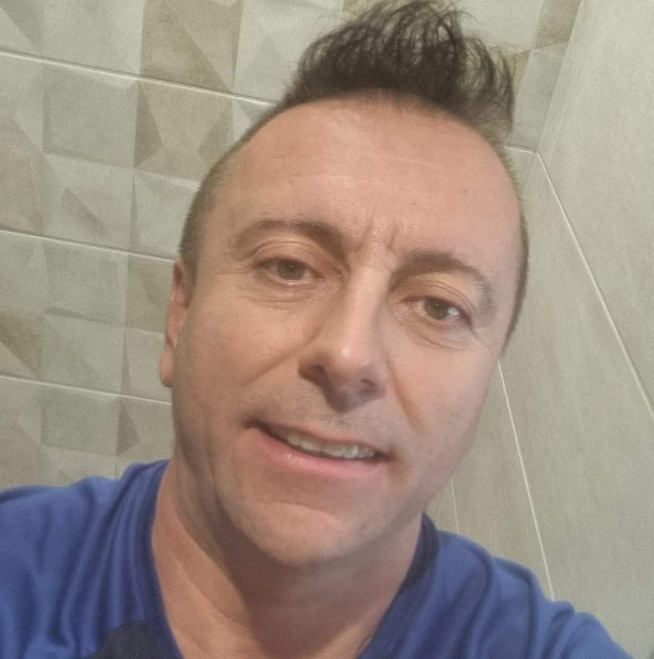 Robby - Rencontre gay à Sorens Profil de Robby, 44 ans, Rencontre gay à Sorens (Fribourg)