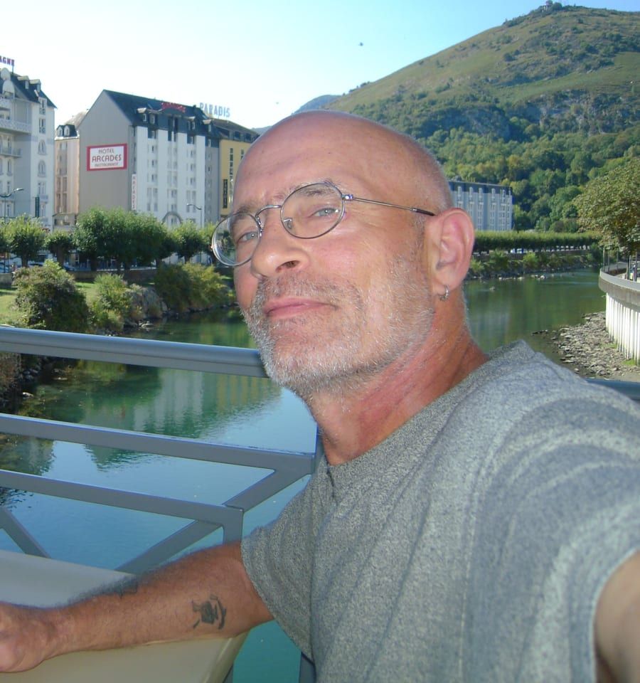 Diawoye - Rencontre gay à Vulliens Profil de Diawoye, 34 ans, Rencontre gay à Vulliens (Fribourg)