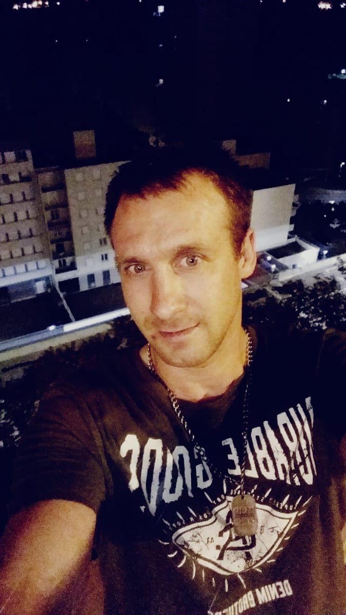 Alexys - Rencontre gay à Planfayon Profil de Alexys, 37 ans, Rencontre gay à Planfayon (Fribourg)