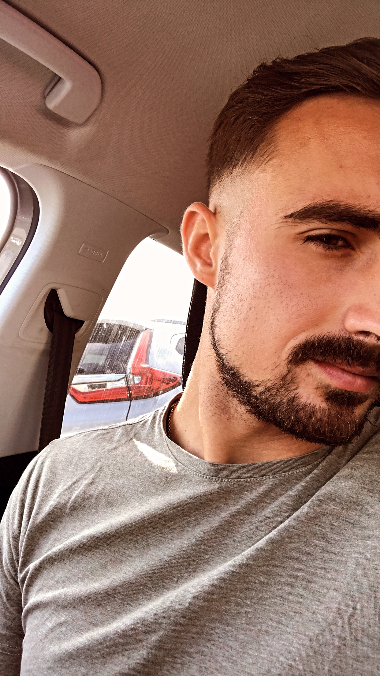 Yazan - Rencontre gay à Montbovon Profil de Yazan, 22 ans, Rencontre gay à Montbovon (Fribourg)