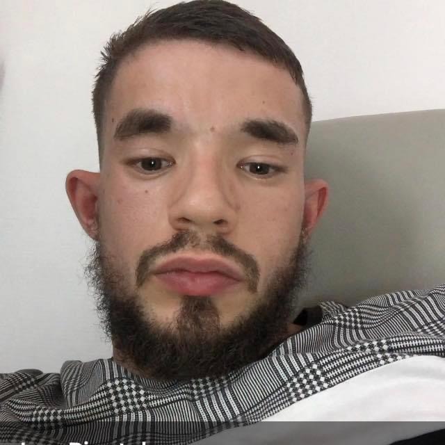 Bakr - Rencontre gay à Morat Profil de Bakr, 32 ans, Rencontre gay à Morat (Fribourg)