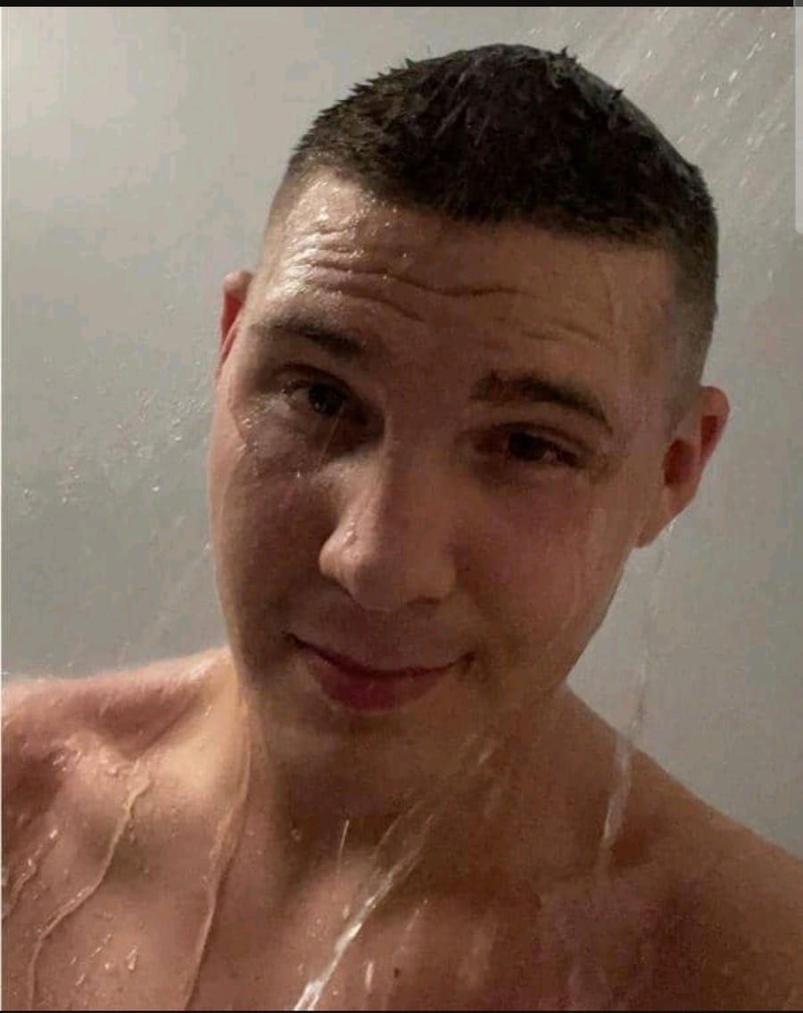Iliann - Rencontre gay à Courtepin Profil de Iliann, 29 ans, Rencontre gay à Courtepin (Fribourg)